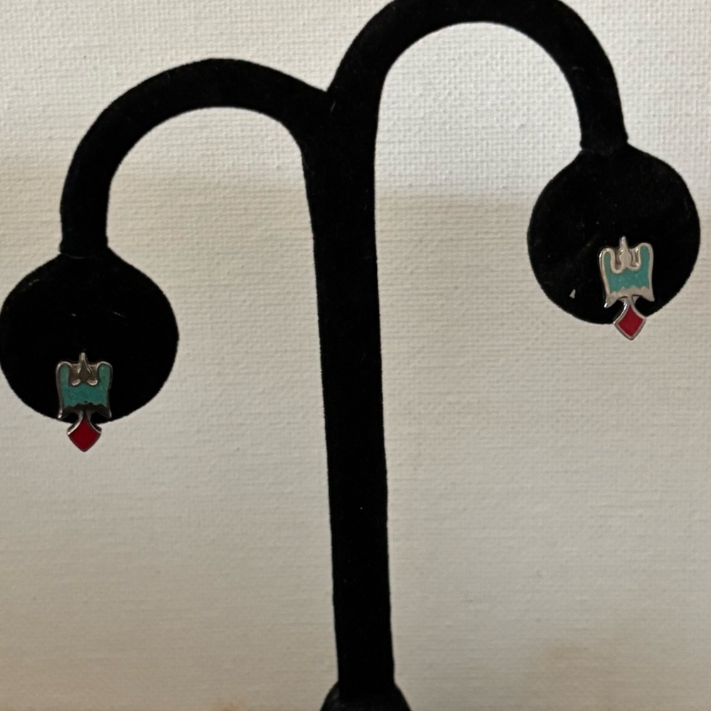 Native American design earrings. - Picture 6 of 9
